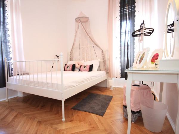 The Hostel : photo 6 de la chambre chambre double deluxe