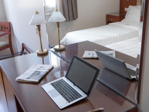 Attalos Hotel : photo 5 de la chambre chambre double ou lits jumeaux Économique