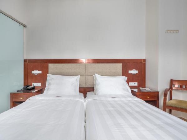 Attalos Hotel : photo 3 de la chambre chambre double ou lits jumeaux Économique