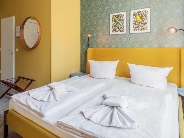 Hotel BELLEVUE am Kurfürstendamm : photo 8 de la chambre chambre double ou lits jumeaux