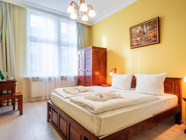 Hotel BELLEVUE am Kurfürstendamm : photo 4 de la chambre chambre double ou lits jumeaux