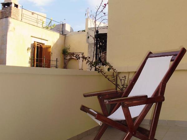 Madonna Studios : photo 10 de la chambre appartement avec terrasse