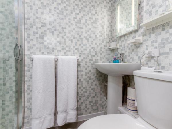 Valentine Lodge Over 21 Adult Couples Only : photo 8 de la chambre chambre lit king-size supérieure