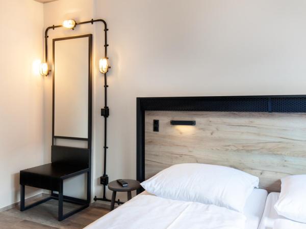 a&o Köln Neumarkt : photo 4 de la chambre chambre simple