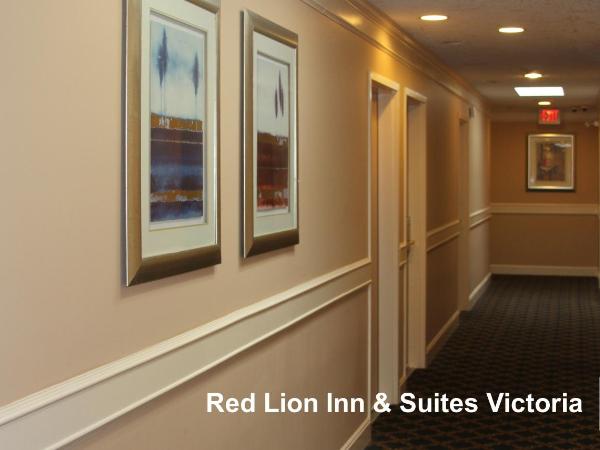 Red Lion Inn and Suites Victoria : photo 7 de la chambre suite 1 chambre