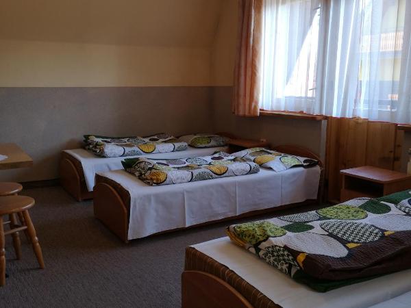U KOMINKA : photo 2 de la chambre chambre familiale avec salle de bains