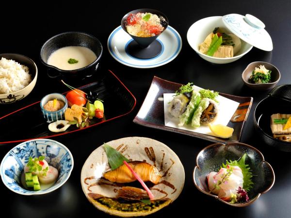 Heihachi Tea House Inn : photo 2 de la chambre chambre triple avec salle de bains commune - non-fumeurs