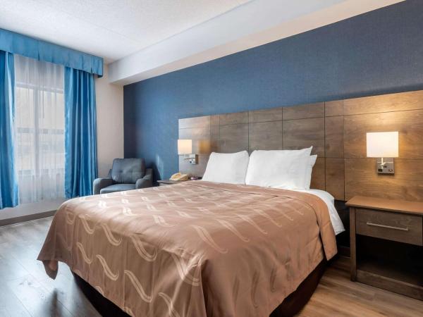 Quality Suites : photo 3 de la chambre chambre lit queen-size - non-fumeurs