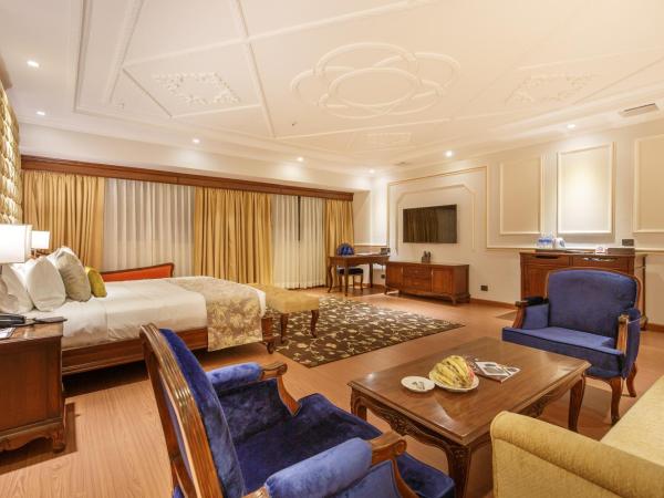 Hotel Shanker-Palatial Heritage Kathmandu : photo 5 de la chambre royal suite - free airport transfers, early check-in & late check-out by 2 hrs