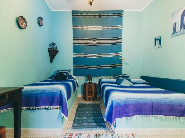 El Riad Andaluz : photo 2 de la chambre chambre double avec lit d'appoint