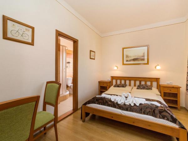 Penzion Gardena : photo 3 de la chambre chambre double standard