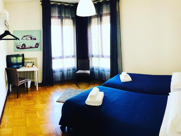 CITYHOUSE : photo 9 de la chambre chambre double standard avec salle de bains commune