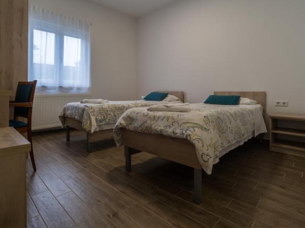 Hotel Fala : photo 2 de la chambre chambre lits jumeaux