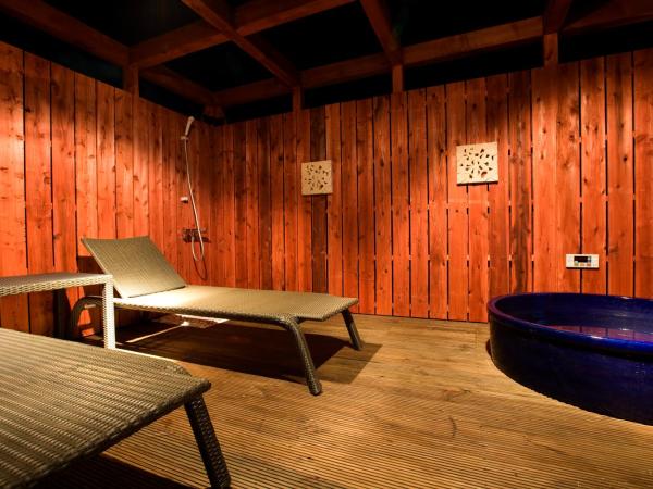 Hotel Bintang Pari Resort (Adult Only) : photo 2 de la chambre chambre lit king-size avec baignoire spa