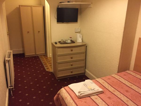 Belmont Hotel : photo 2 de la chambre chambre double avec toilettes communes