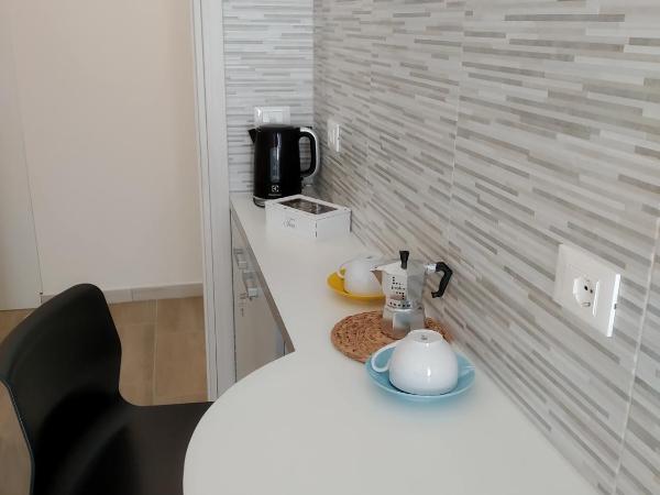 ARNO ROOMS VERONA : photo 6 de la chambre chambre simple avec salle de bains privative