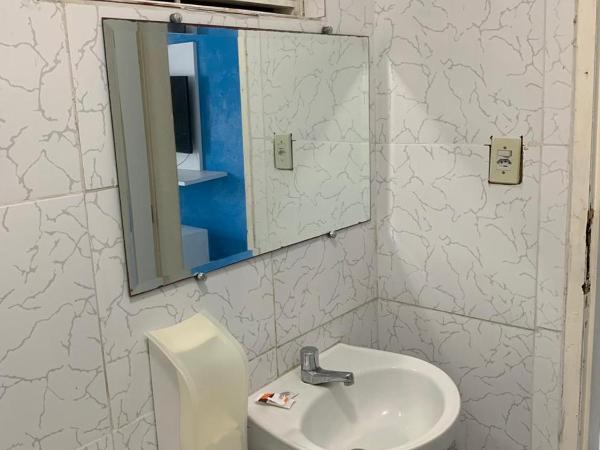 CP Hotel Economic : photo 3 de la chambre chambre triple standard