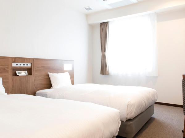 Toho Hotel Namba Motomachi : photo 1 de la chambre chambre lits jumeaux standard - non-fumeurs