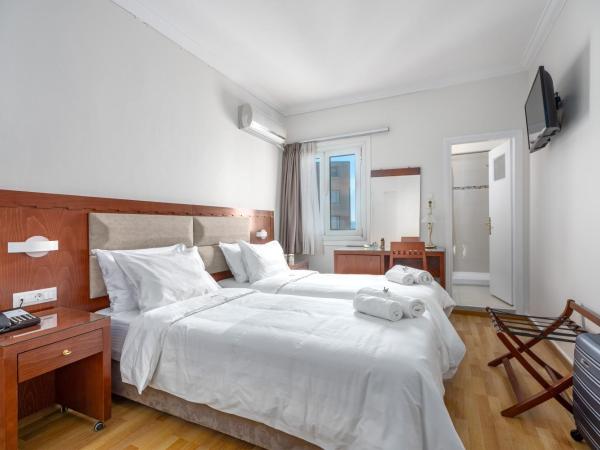 Attalos Hotel : photo 7 de la chambre chambre familiale