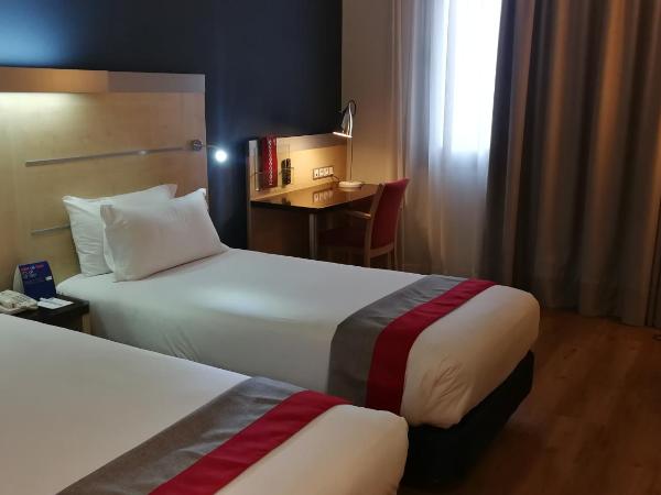 Holiday Inn Express Málaga Airport, an IHG Hotel : photo 1 de la chambre chambre lits jumeaux standard