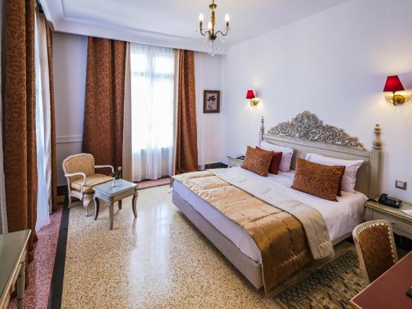 Majestic Hotel : photo 3 de la chambre suite junior (2 adultes)