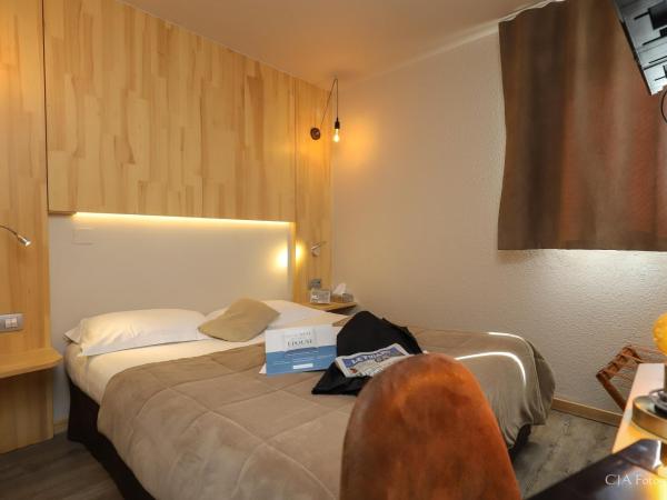 Hotel Restaurant Kyriad Brive Centre : photo 4 de la chambre hébergement 1 lit simple