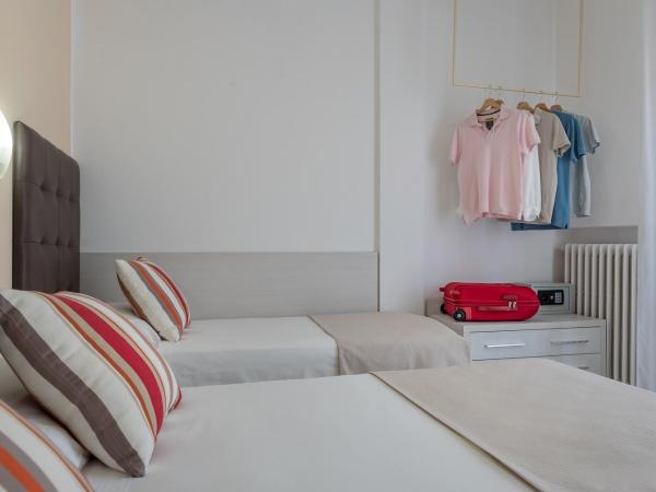 Hotel Maria Serena : photo 2 de la chambre chambre triple confort