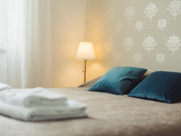 YEY Atouguia da Baleia : photo 1 de la chambre chambre double avec salle de bains privative