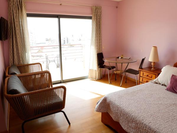 BellaVita City Faro : photo 2 de la chambre suite junior avec terrasse