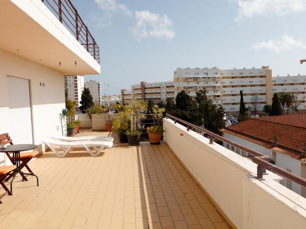 BellaVita City Faro : photo 8 de la chambre suite avec terrasse