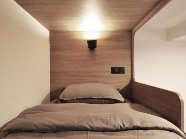 Kooning : photo 2 de la chambre chambre simple avec salle de bains privative