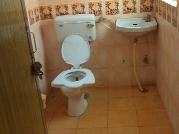 Hotel Chandra Lokk : photo 10 de la chambre chambre triple Économique