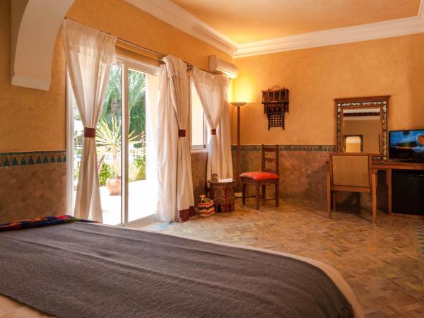 Double room in a charming villa in the heart of Marrakech palm grove : photo 8 de la chambre  chambre double