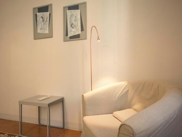 Piazza Paradiso Accommodation : photo 5 de la chambre appartement 2 chambres - bâtiment séparé