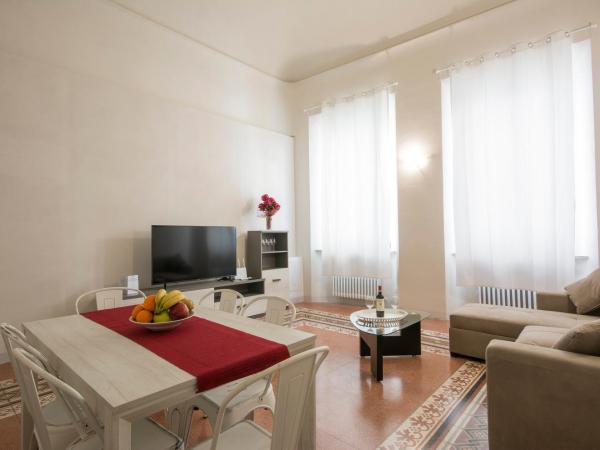 Piazza Paradiso Accommodation : photo 1 de la chambre appartement 2 chambres - bâtiment séparé