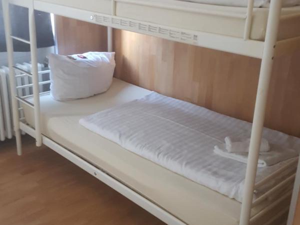 GZ Hostel Bonn : photo 7 de la chambre chambre simple avec salle de bains commune