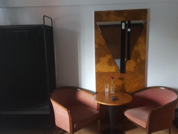 GZ Hostel Bonn : photo 2 de la chambre chambre simple avec salle de bains commune