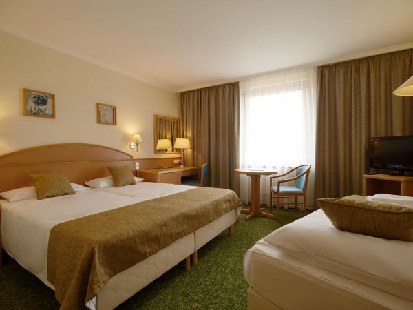 Danubius Hotel Erzsébet City Center : photo 4 de la chambre chambre triple standard