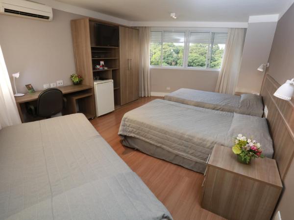 Hotel Trianon Paulista : photo 2 de la chambre chambre triple avec 3 lits simples