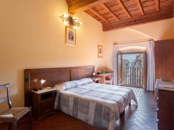 Palazzo Graziani : photo 3 de la chambre chambre double standard