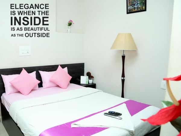 Orange Corner, Near Kempegowda Bangalore international airport : photo 1 de la chambre chambre double ou lits jumeaux supérieure