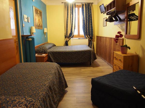 Hotel Santa Croce : photo 3 de la chambre chambre quadruple
