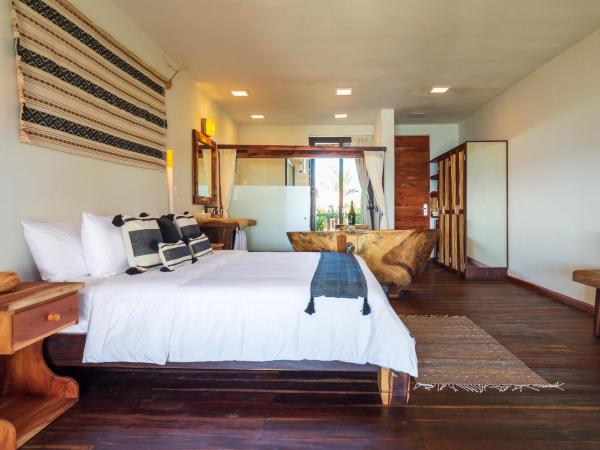 Kanan Tulum Treehouse, Rooftop, Beach Club & Spa - Adults Only : photo 3 de la chambre chambre lit king-size - 1er Étage - vue sur jungle