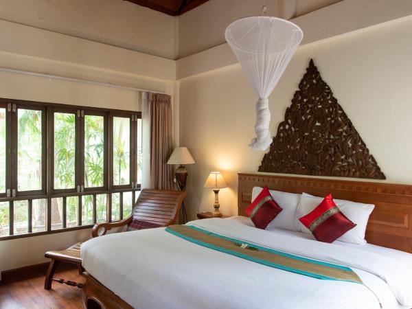 Royal Lanta Resort & Spa : photo 1 de la chambre chambre double dans villa deluxe - vue sur jardin