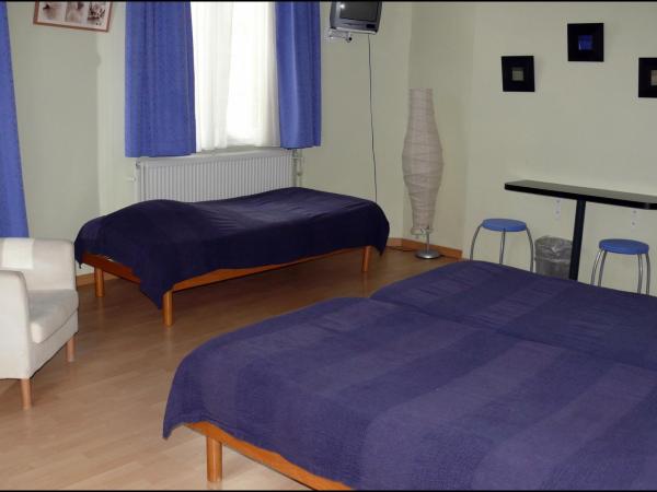 Hôtel Les Acteurs : photo 3 de la chambre chambre triple