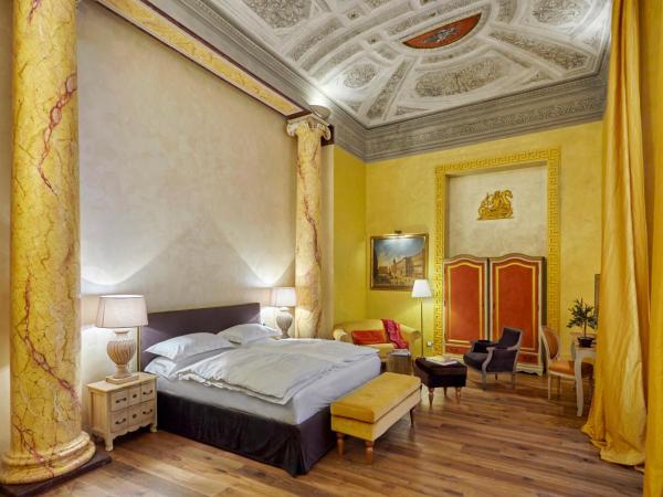 Palazzo di Alcina - Residenza d'Epoca - Luxury- : photo 3 de la chambre chambre lit king-size supérieure