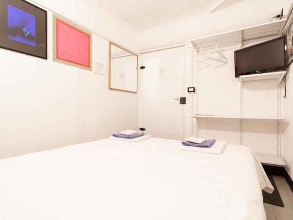 B&B La Casa del Cuoco - Piccola camera con colazione in appartamento privato : photo 6 de la chambre chambre double ou lits jumeaux