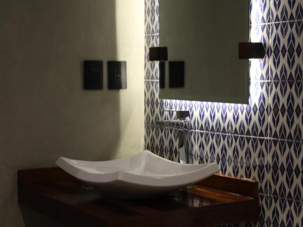 Hotel Diana : photo 3 de la chambre chambre standard lit queen-size