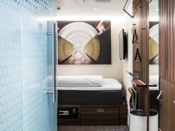 Best Western and hotel : photo 10 de la chambre petit hébergement simple Élégant - sans fenêtre