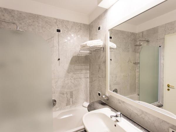 Hostellerie Du Cheval Blanc : photo 3 de la chambre suite junior